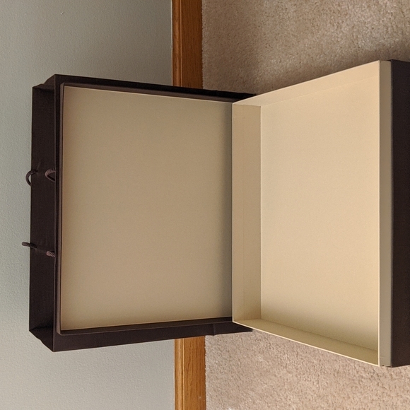 Vintage Louis Vuitton handbag box and retail bag - Picture 3 of 4